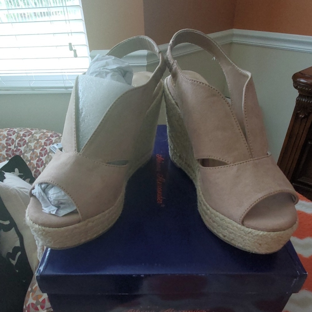 Tan Wedges